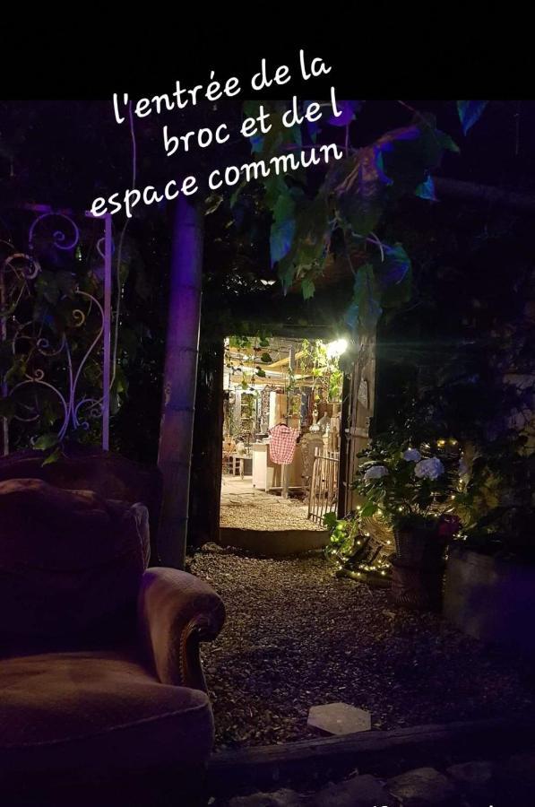 Mimi La Sardine Bed & Breakfast Saint-Gervais en-Belin Exterior photo